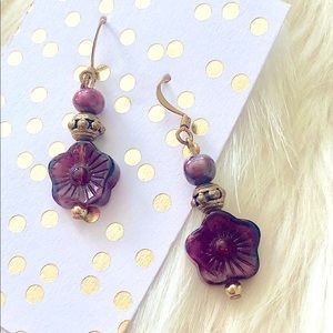 Black Cherry Stone Daisy Earrings!!!!